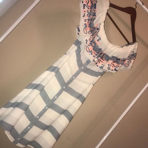 NWT SUGAR+L!PS Off Shoulder Summer Dress - Size M - Picture 2 of 8